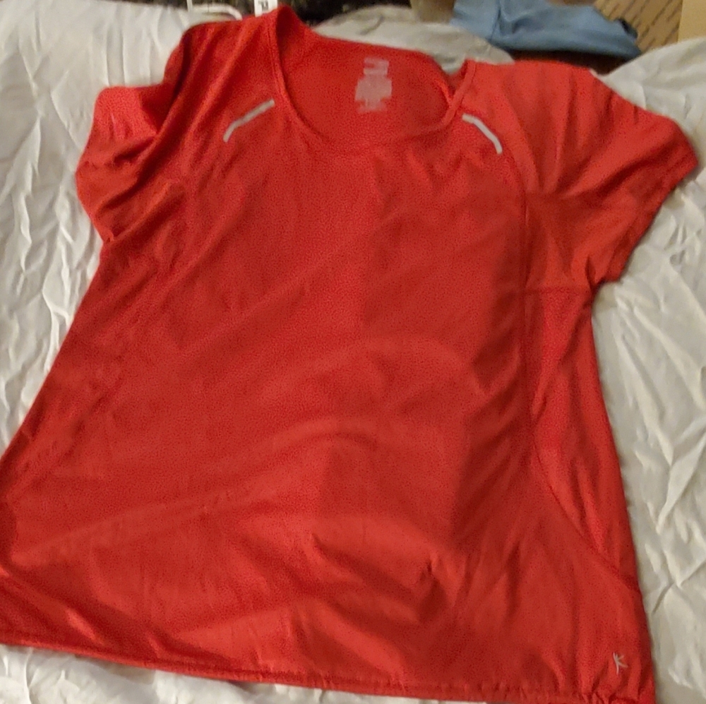 Danskin Red Short Sleeve Tee